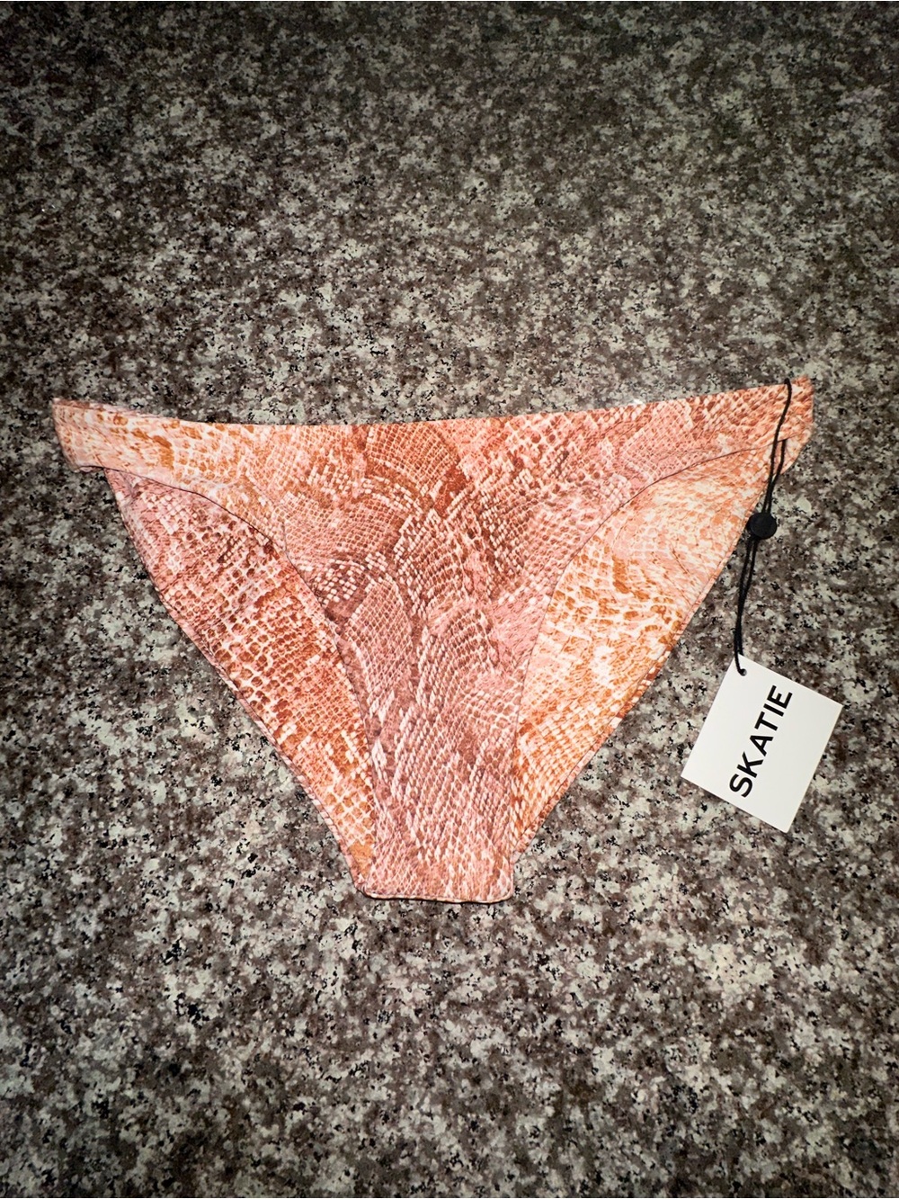 Skatie Cheryl Bottom - Eden